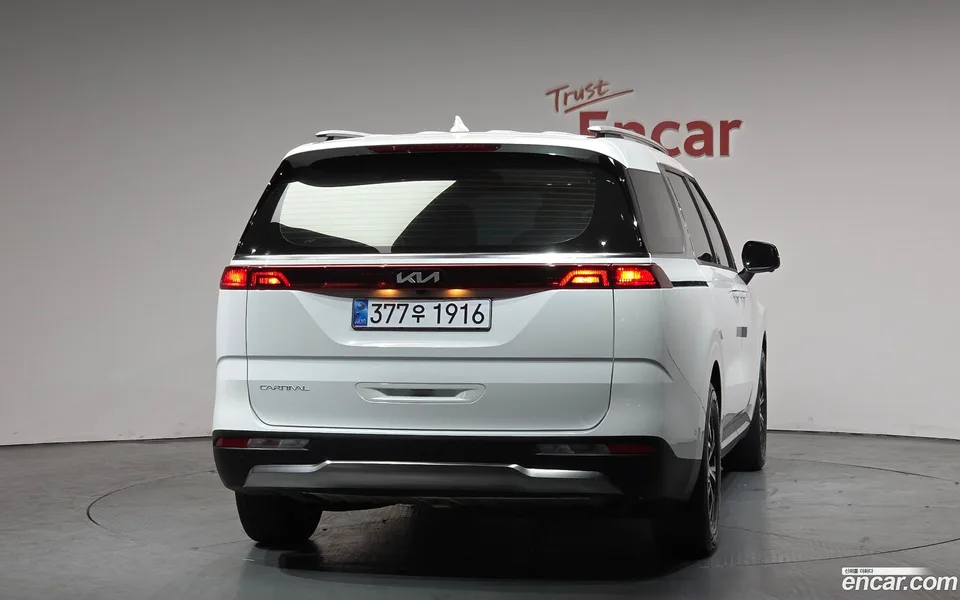 Kia Carnival 9 2023 — миниатюра 4