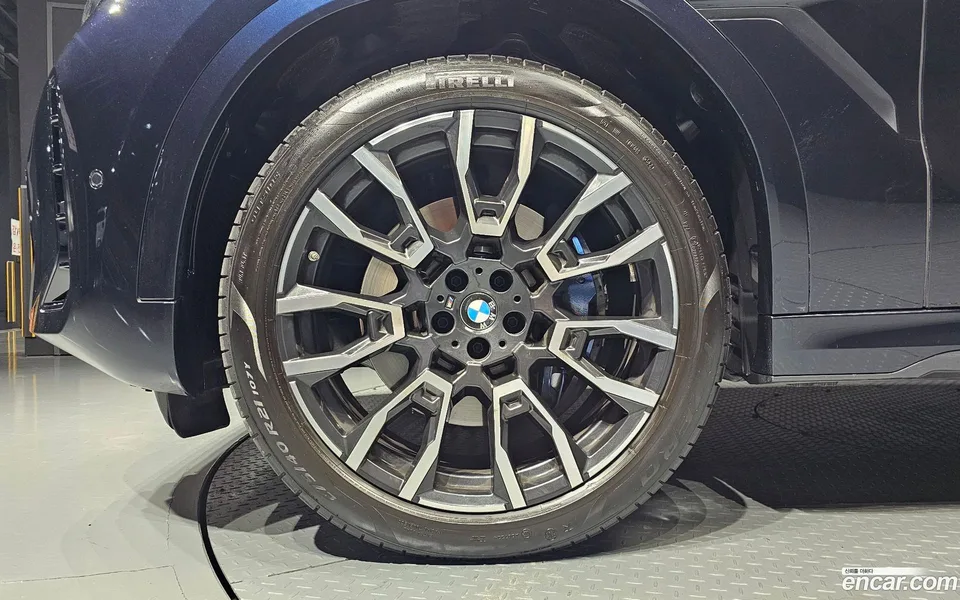 BMW X6 xDrive40i M 2025 — миниатюра 5