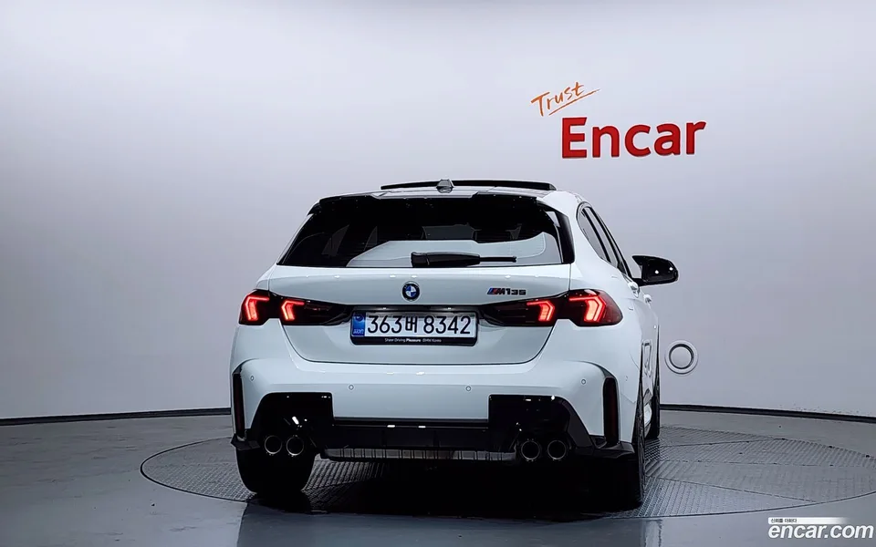 BMW 1 Series M135 xDrive 2025 — миниатюра 4