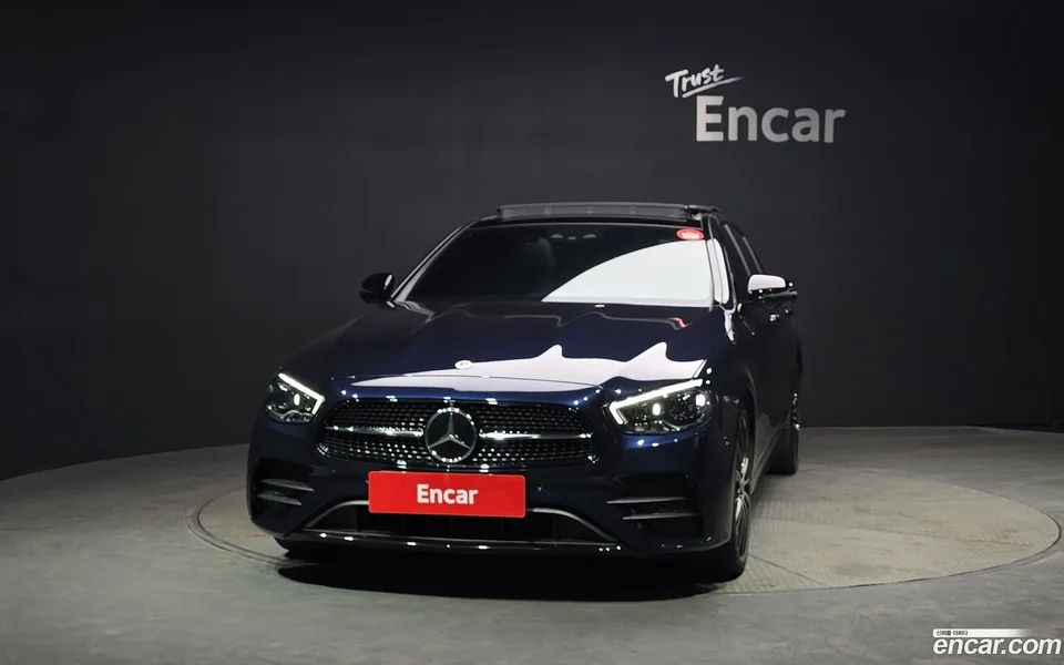 Mercedes-Benz E-Class E350 4MATIC AMG Line 2023 — миниатюра 3