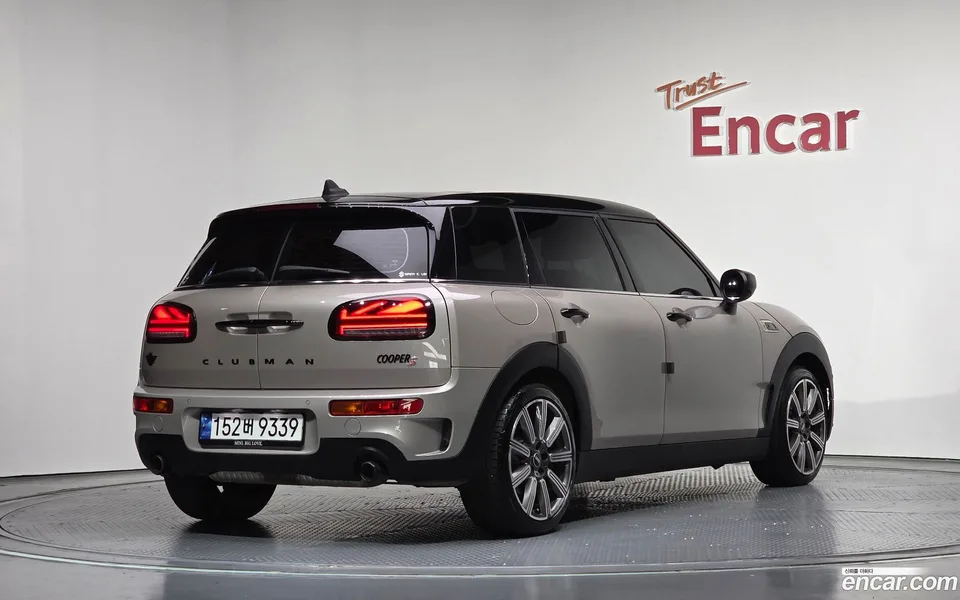 MINI Cooper S Clubman 2023 — миниатюра 2