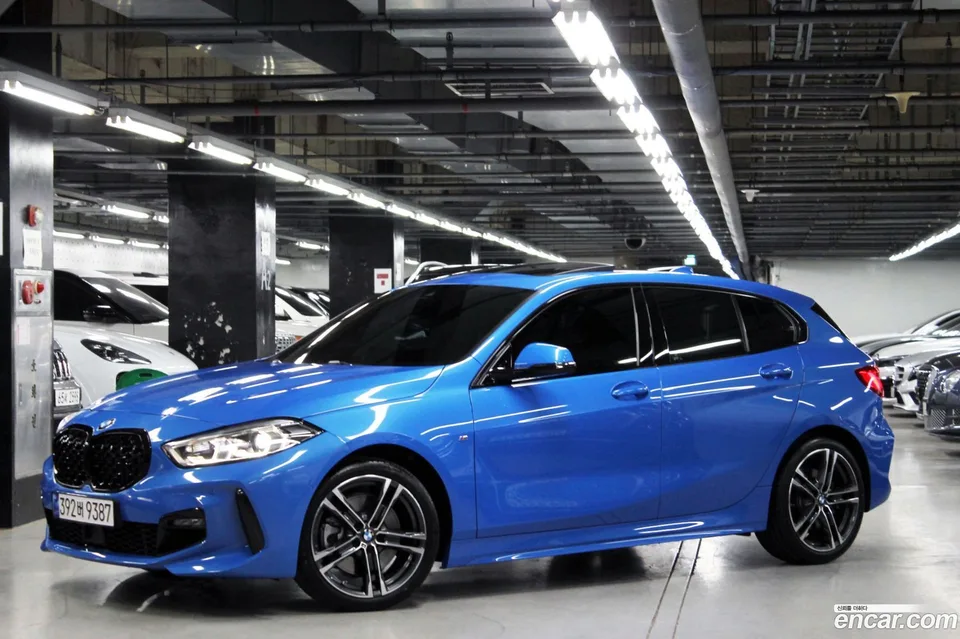 BMW 1 Series 120i M 2023 — миниатюра 3
