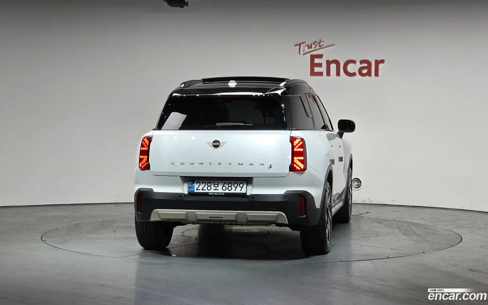MINI Cooper S Countryman ALL4 2024 — миниатюра 4