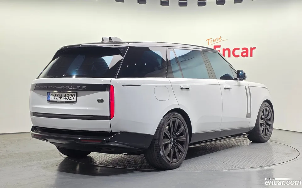 Land Rover Range Rover P530 AB LWB 2022 — миниатюра 2