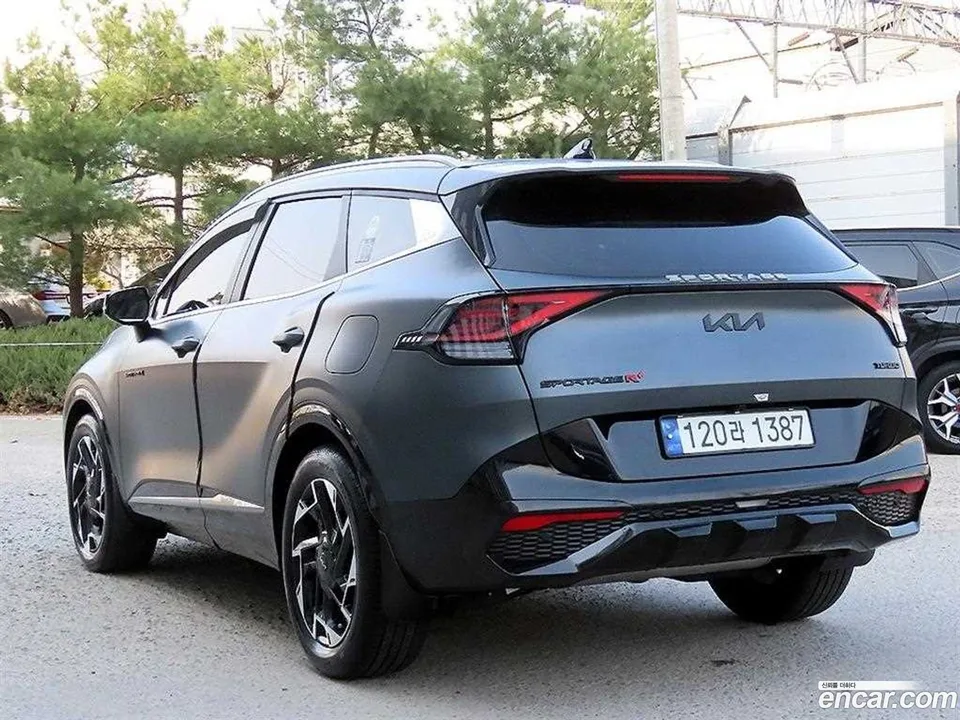 Kia Sportage 1.6 2WD 2023 — миниатюра 2