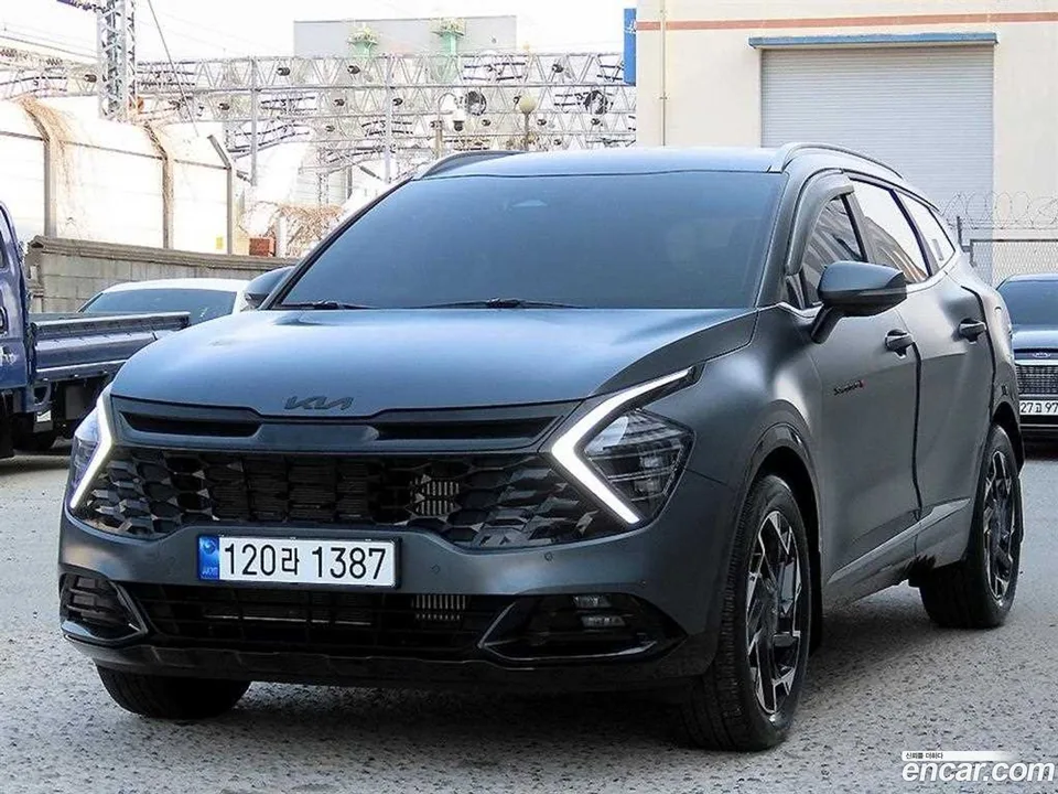 Kia Sportage 1.6 2WD 2023 — фото 1, купить с доставкой в Москву