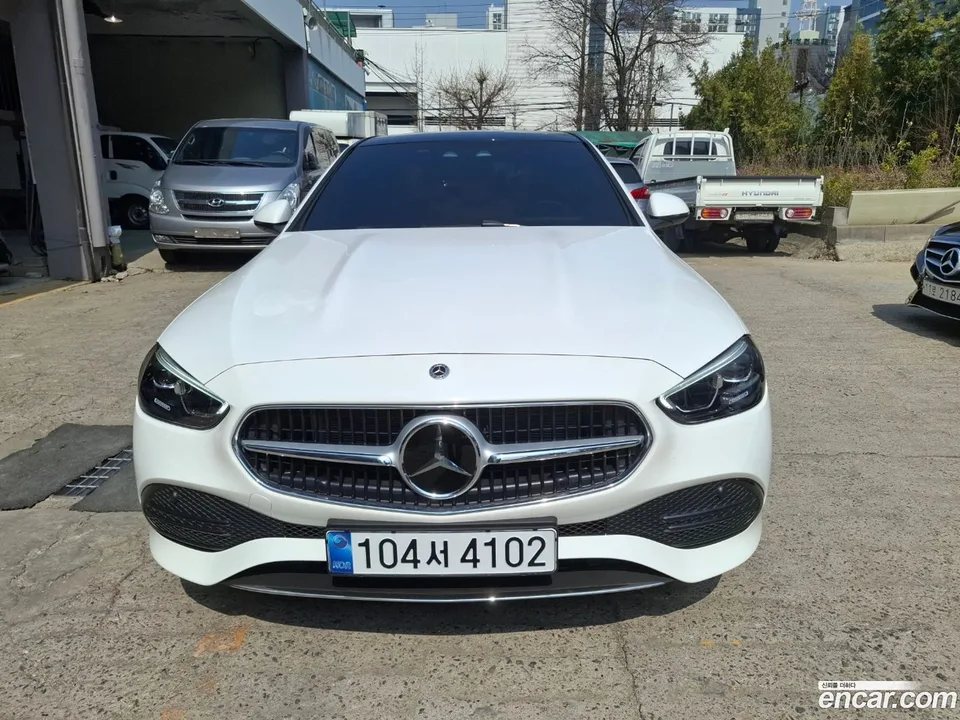 Mercedes-Benz C-Class C200 2025 — миниатюра 3