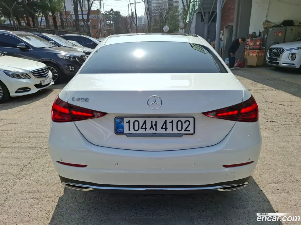 Mercedes-Benz C-Class C200 2025 — миниатюра 4