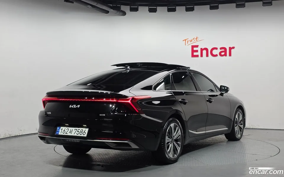 Kia K8 Hybrid 2023 — миниатюра 2