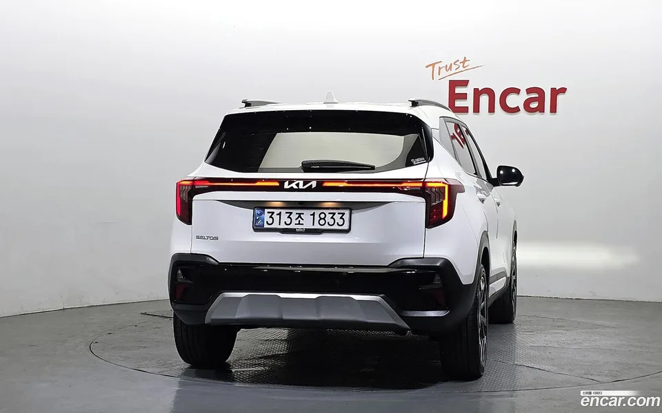 Kia Seltos 1.6 2WD 2024 — миниатюра 4