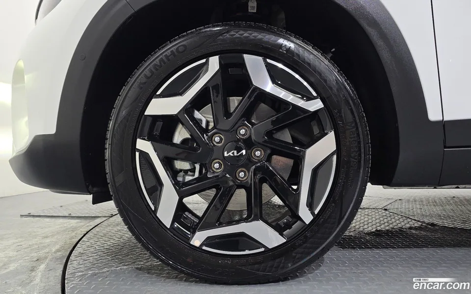 Kia Seltos 1.6 2WD 2024 — миниатюра 5