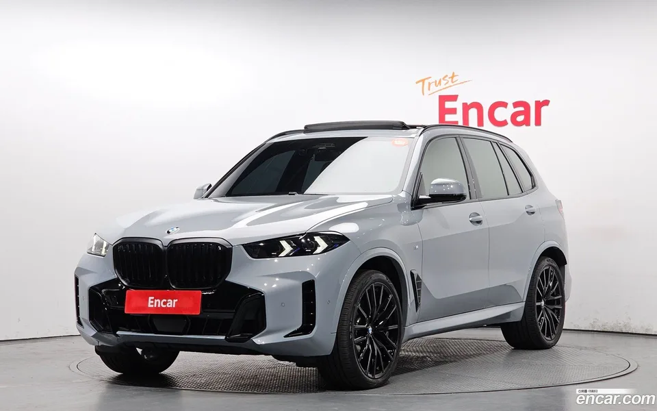 BMW X5 xDrive 40d M 2025 — фото 1, купить с доставкой в Москву
