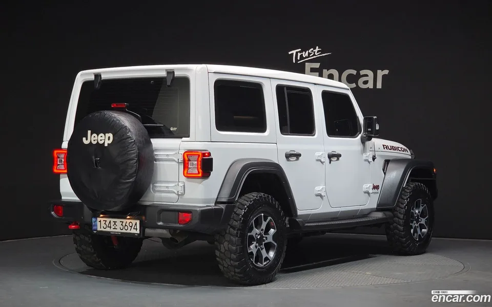 Jeep Wrangler 2.0 4 2022 — миниатюра 2
