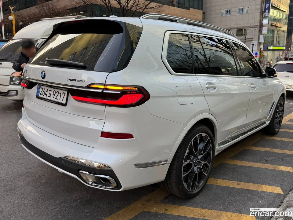 BMW X7 xDrive 40i M 6 2026 — миниатюра 3