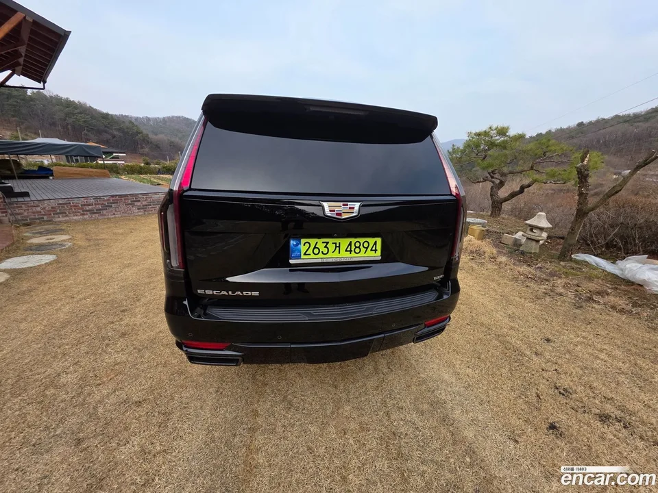 Cadillac Escalade 6.2 ESV 2023 — миниатюра 4