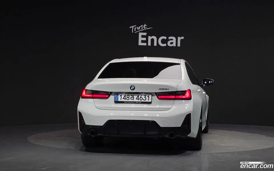 BMW 3 Series 320i M 2023 — миниатюра 4
