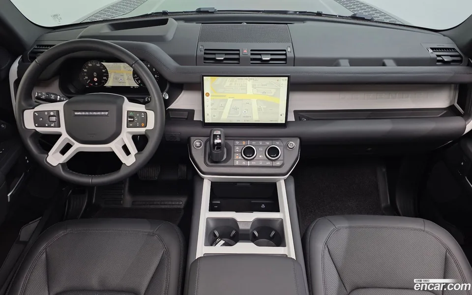 Land Rover Defender 130 P400 X- HSE 2025 — миниатюра 3