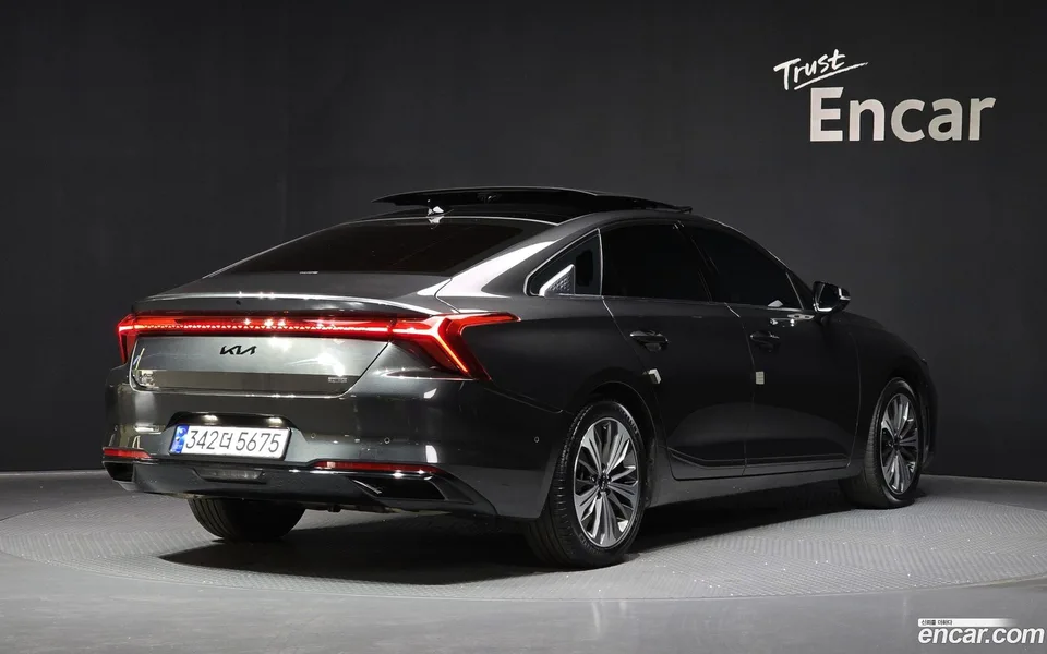 Kia K8 Hybrid 2023 — миниатюра 2