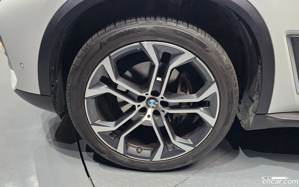 BMW X5 xDrive 30d xLine 2022 — миниатюра 5