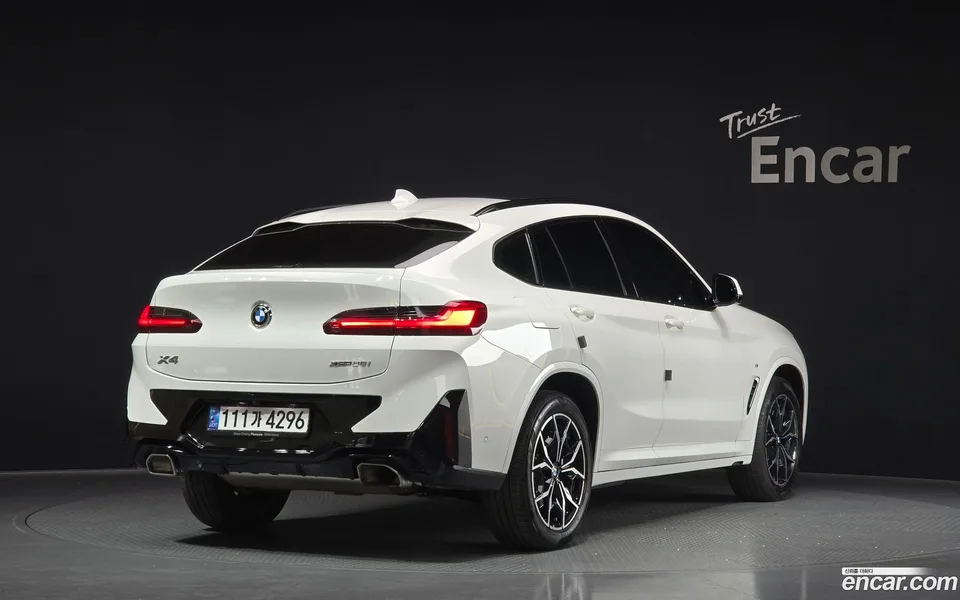 BMW X4 xDrive20i M 2024 — миниатюра 2
