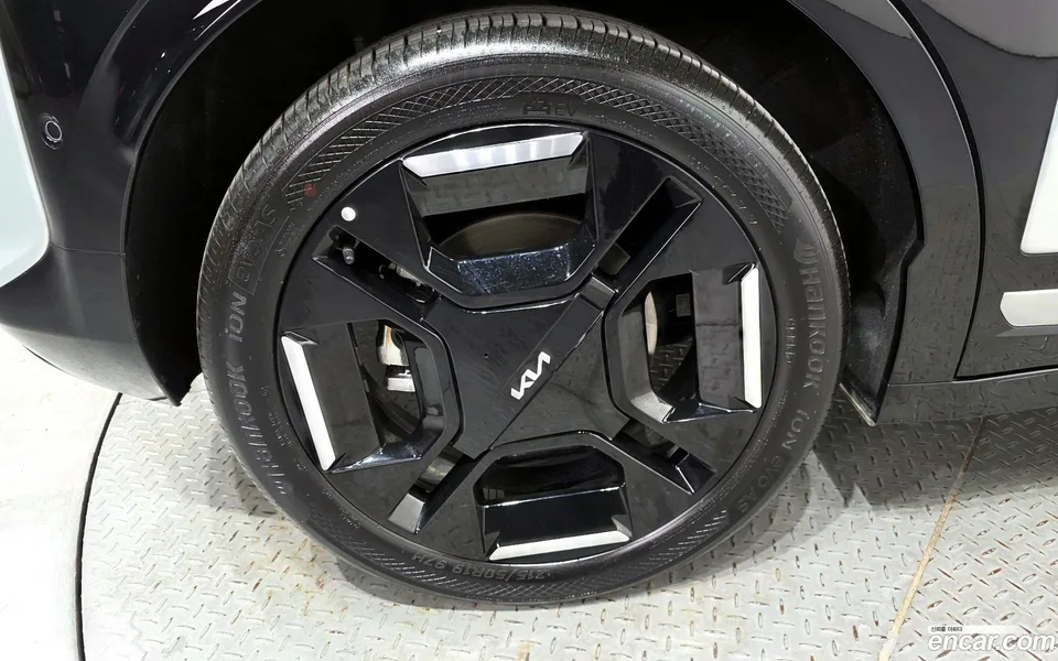 Kia EV3 2WD 2025 — миниатюра 5