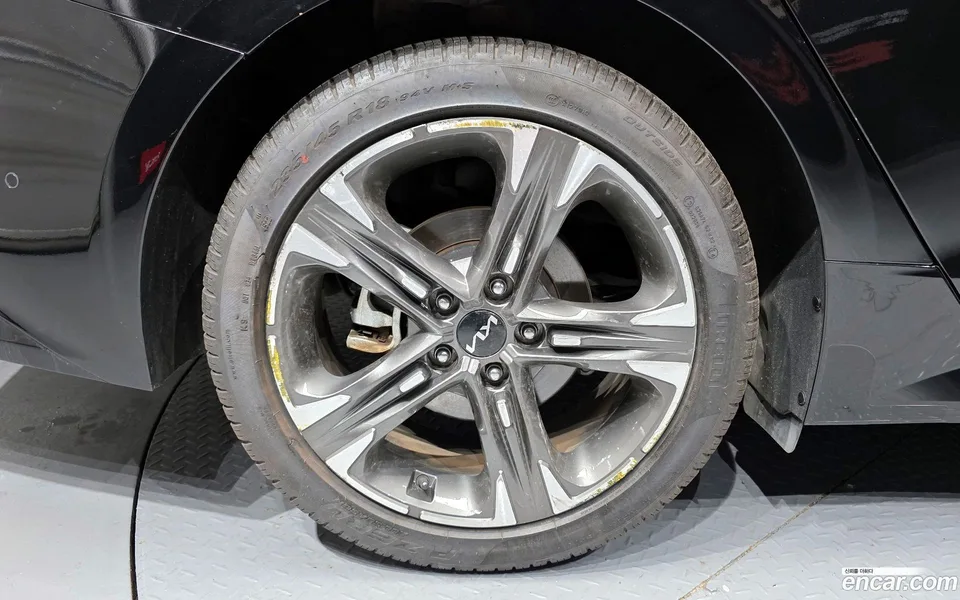 Kia K5 Hybrid 2023 — миниатюра 5