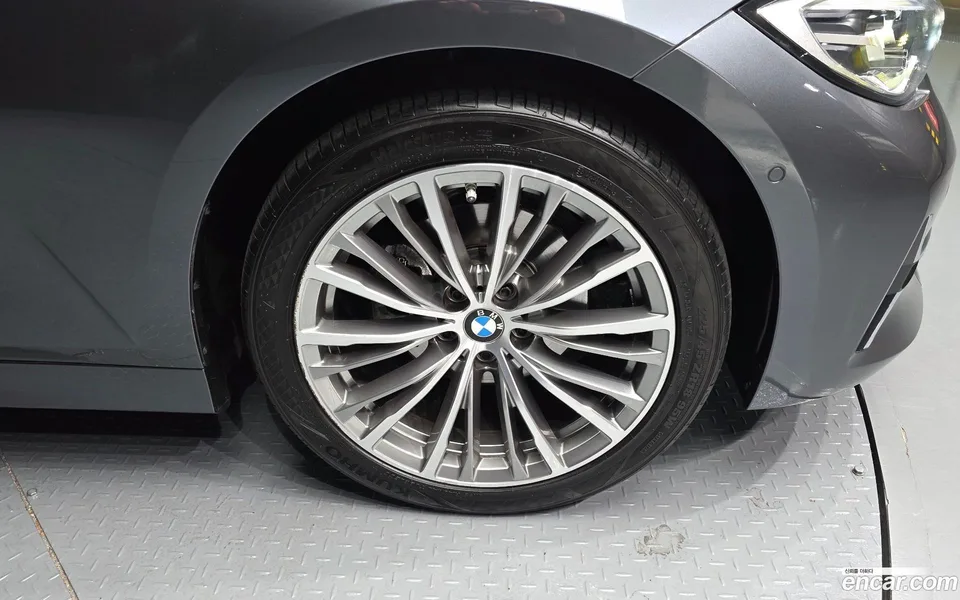 BMW 3 Series 320d 2022 — миниатюра 5