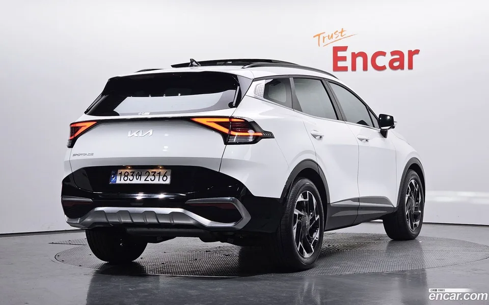 Kia Sportage 1.6 2WD 2023 — миниатюра 2