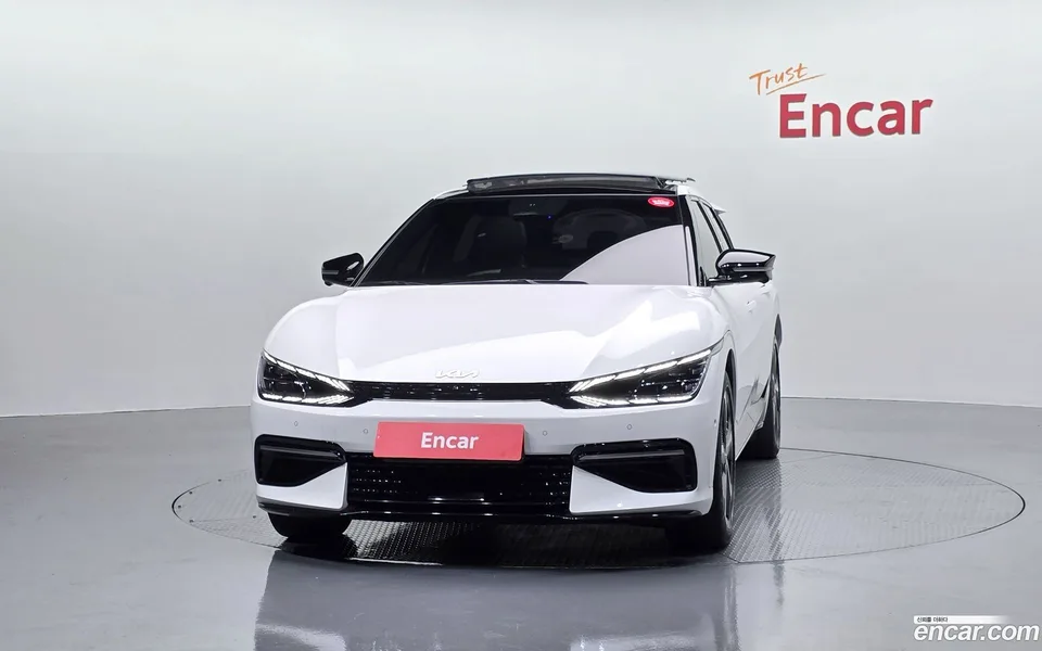 Kia EV6 2022 — миниатюра 3