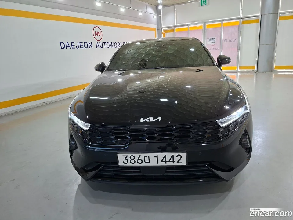 Kia K5 Hybrid 2023 — миниатюра 2