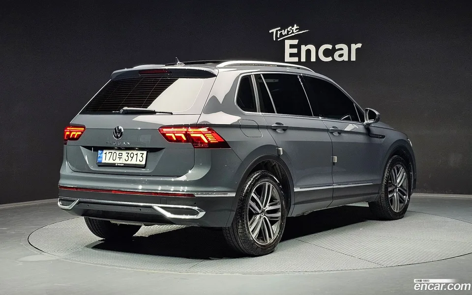 Volkswagen Tiguan 2.0 TDI 2024 — миниатюра 2