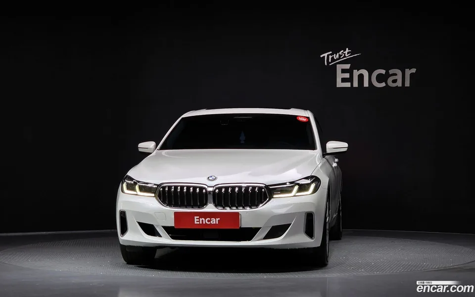 BMW 6 Series GT 630i xDrive 2022 — миниатюра 3