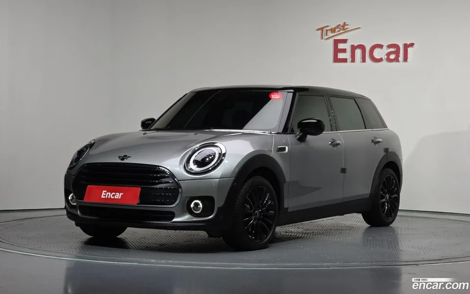 MINI Cooper Clubman 2024 — фото 1, купить с доставкой в Москву