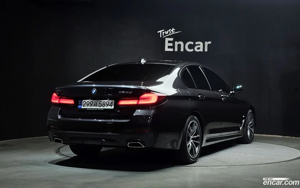 BMW 5 Series 523d M 2022 — миниатюра 2
