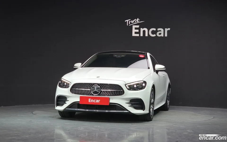 Mercedes-Benz E-Class E300d 4MATIC 2022 — миниатюра 3