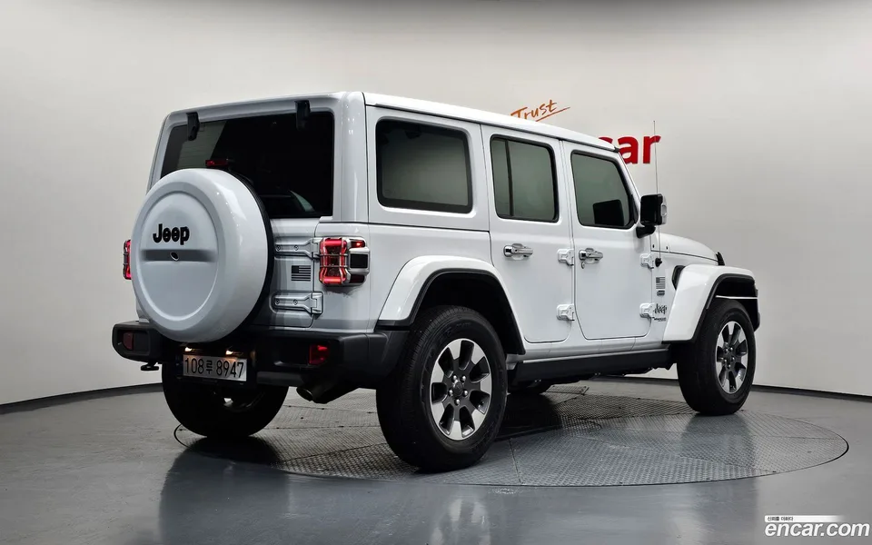 Jeep Wrangler 2.0 4 2022 — миниатюра 2