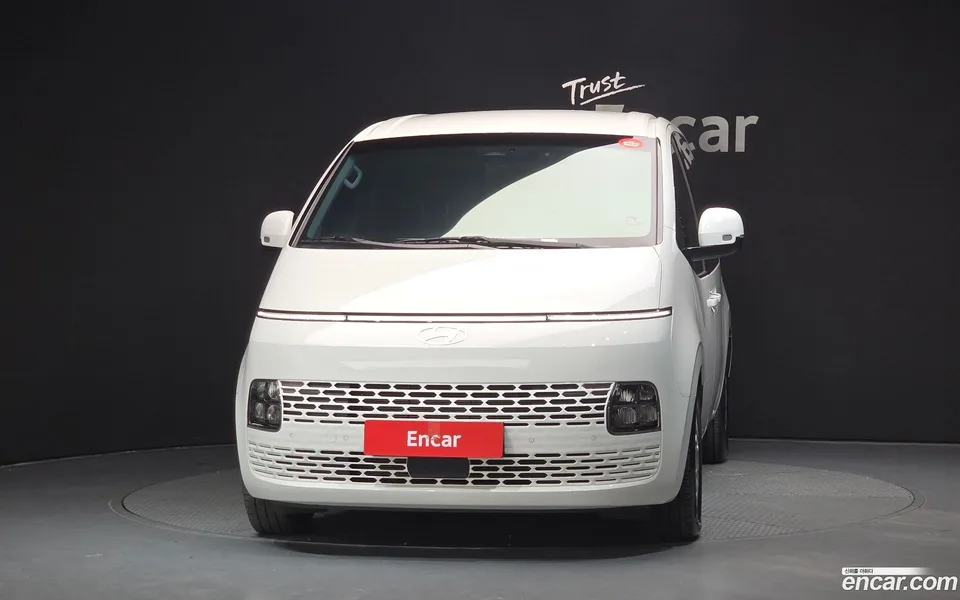 Hyundai Staria L3.5 3 2025 — миниатюра 3