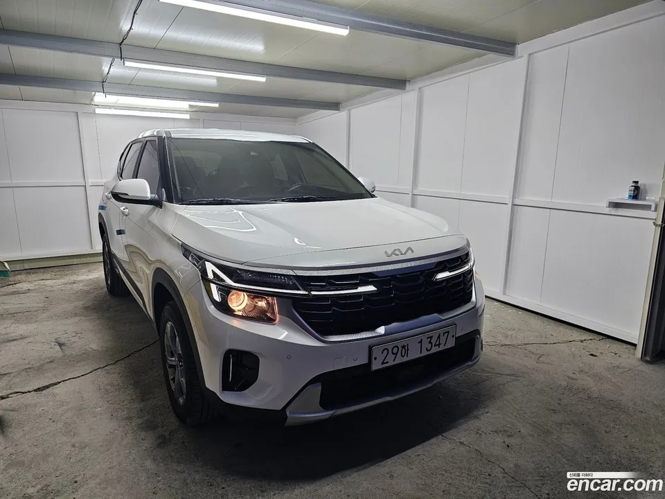 Kia Seltos 2.0 4WD 2026 — фото 1, купить с доставкой в Москву