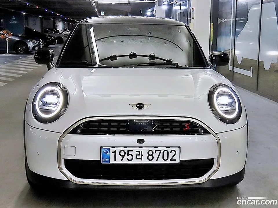 MINI Cooper S 2024 — миниатюра 2