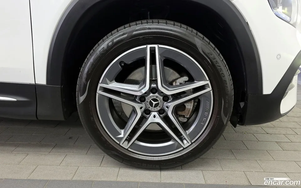 Mercedes-Benz GLB-Class GLB250 4MATIC 2022 — миниатюра 5