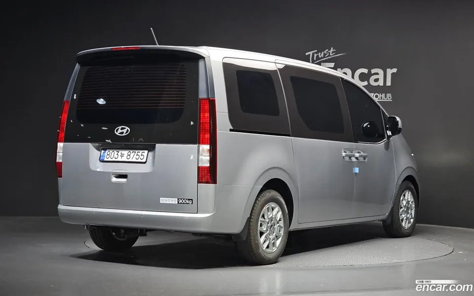 Hyundai Staria L3.5 3 2025 — миниатюра 2