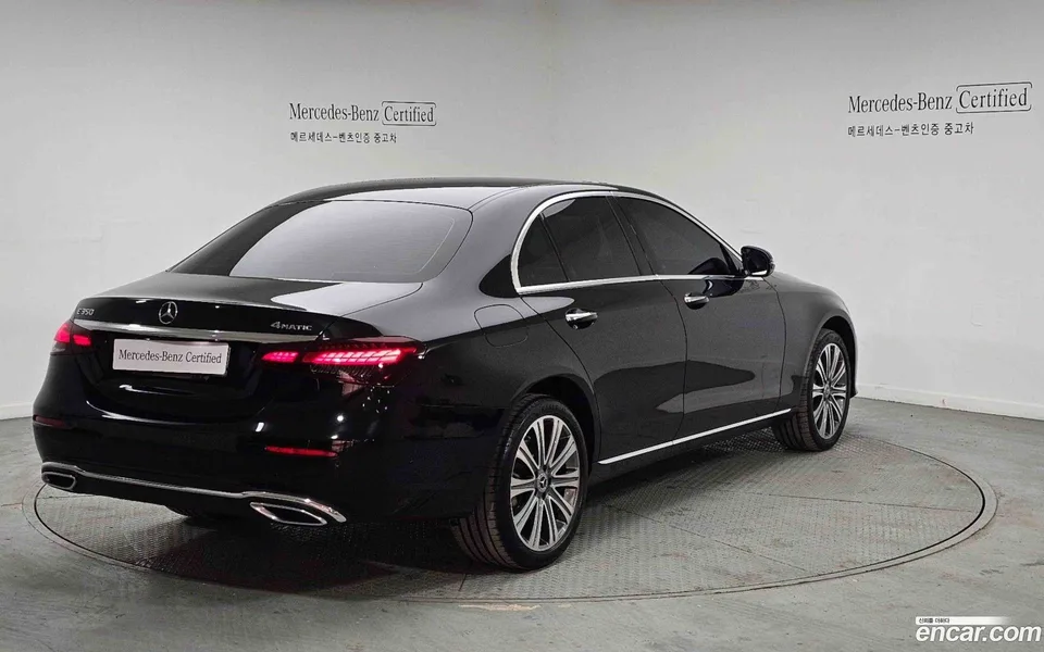 Mercedes-Benz E-Class E350 4MATIC 2022 — миниатюра 2