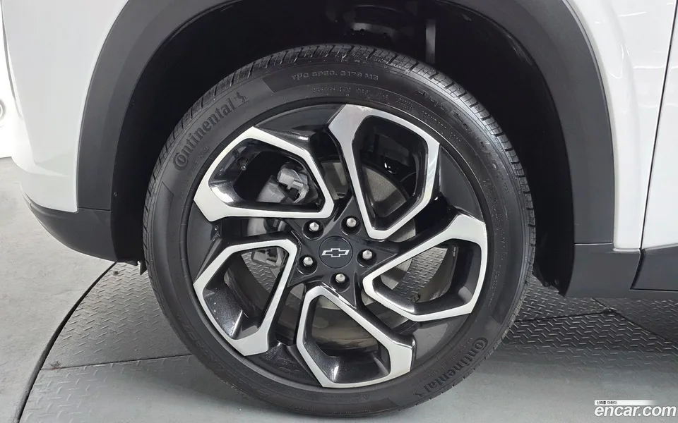 Chevrolet Trax Crossover 1.2 RS 2023 — миниатюра 5