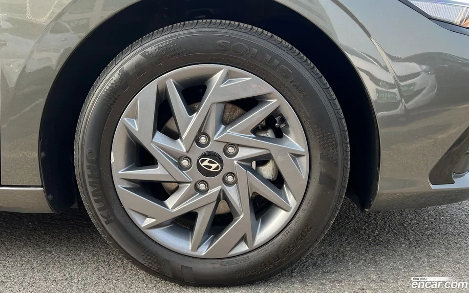 Hyundai Avante CN7 1.6 2023 — миниатюра 2