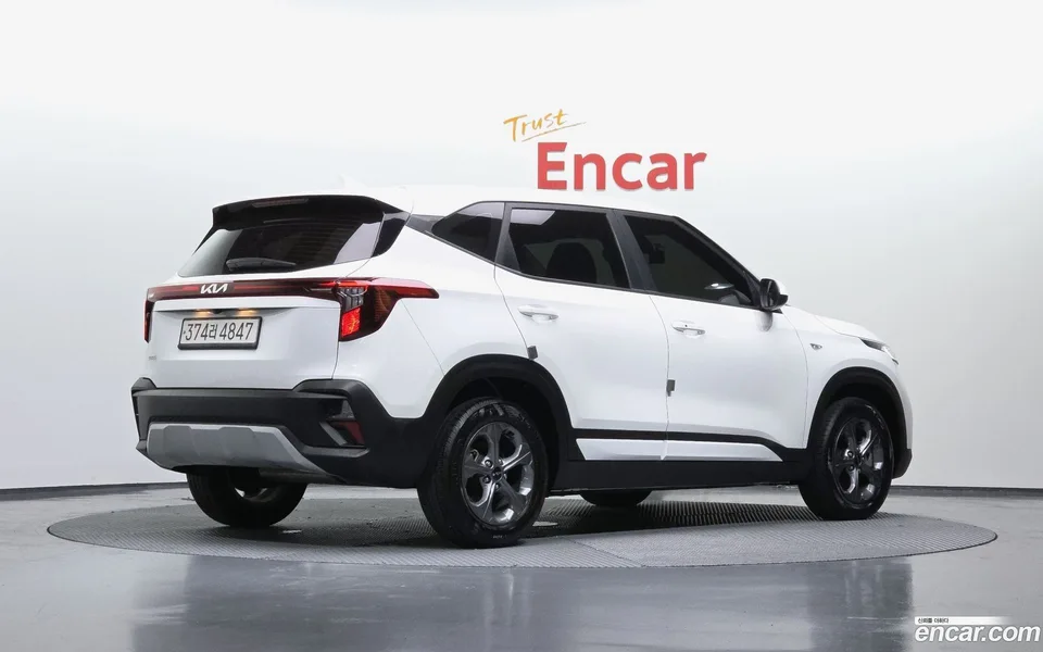 Kia Seltos 1.6 2WD 2023 — миниатюра 2