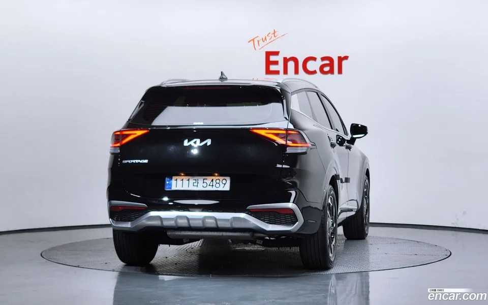 Kia Sportage 1.6 2WD 2023 — миниатюра 4