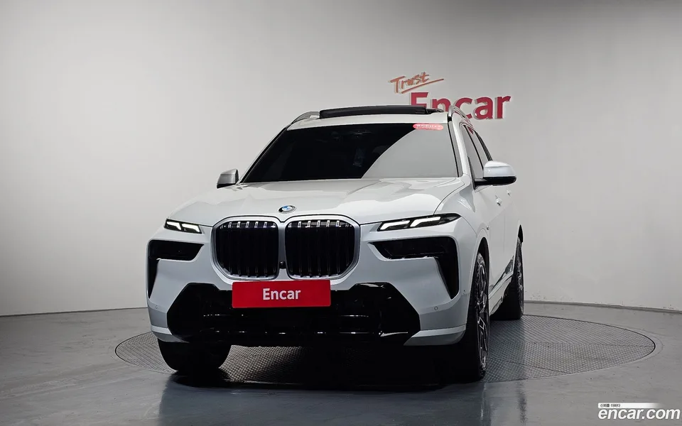 BMW X7 xDrive 40d M 7 2023 — миниатюра 3