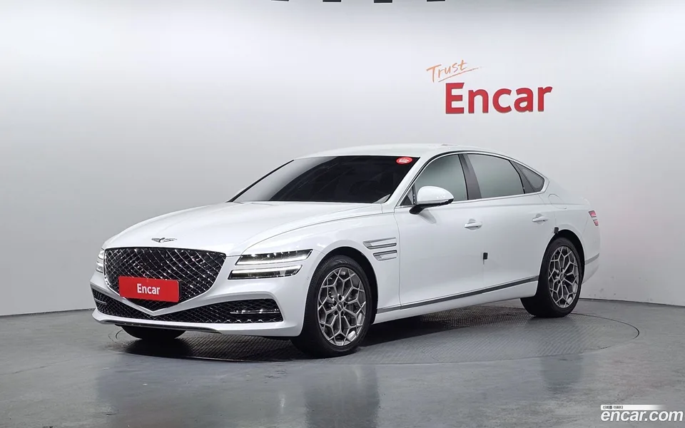 Genesis G80 2.5 2WD 2023 — фото 1, купить с доставкой в Москву
