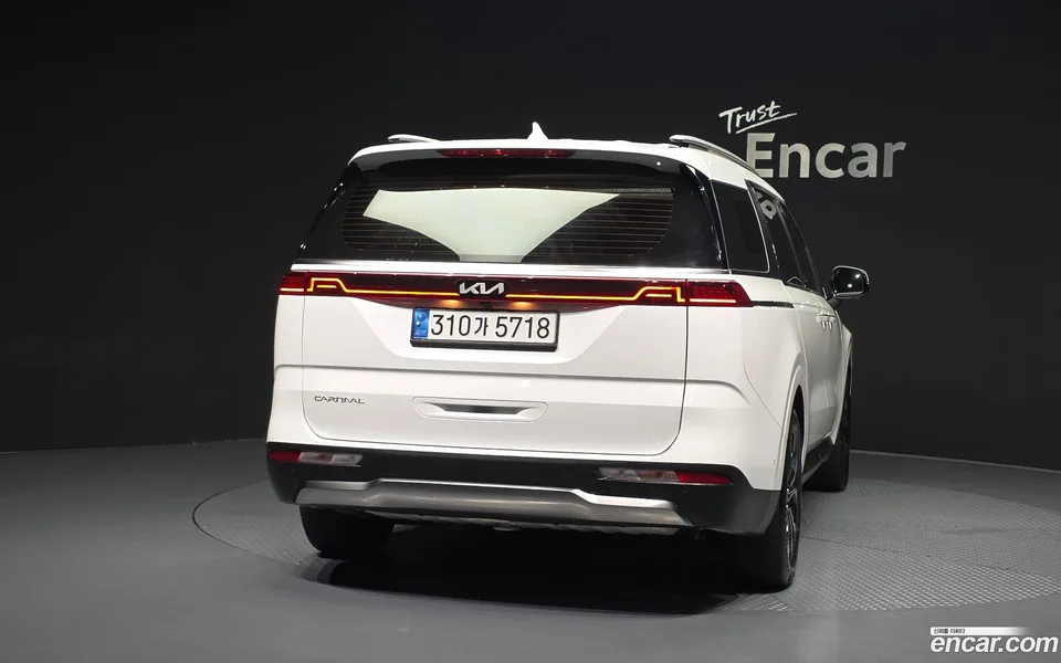 Kia Carnival 9 2022 — миниатюра 4