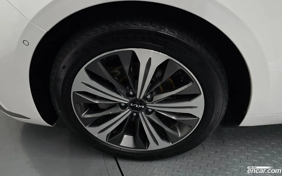 Kia K8 Hybrid 2022 — миниатюра 5